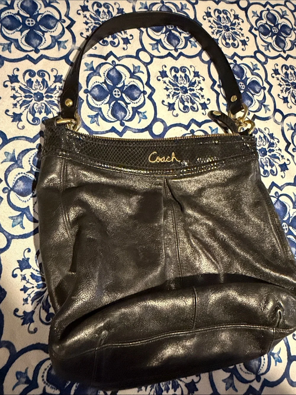 Coach Black Leather Hobo Shoulder Bag with Gold Hardware